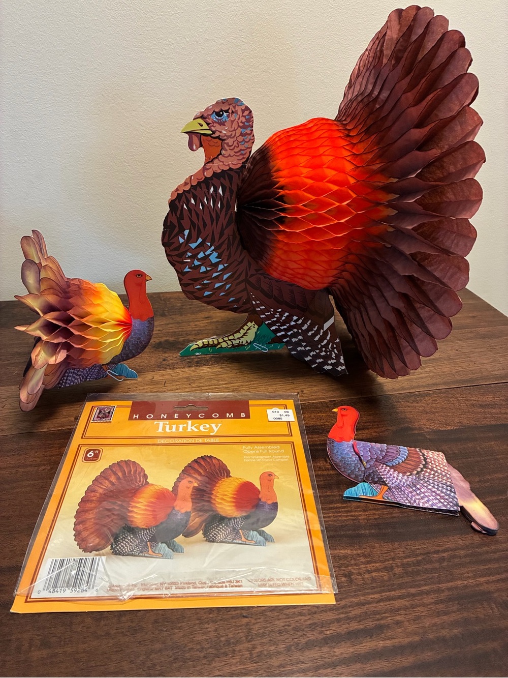 Set of 3 Vintage Paper Honeycomb Turkeys Original Packaging Thanksgiving